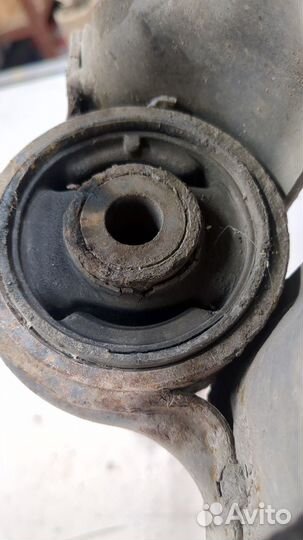 Рычаг подвески Honda Insight 2009, 2010