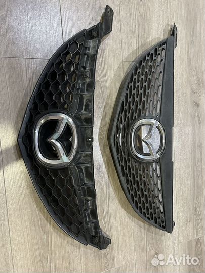Решетка радиатора mazda 3 bk