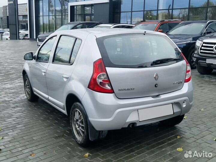 Renault Sandero 1.6 AT, 2011, 101 465 км