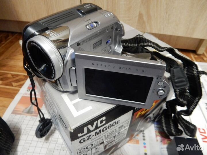 Видеокамера JVS «Everio» 20 GB, б/у