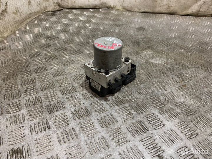 Блок ABS Kia Cerato 3 YD 2013-2020