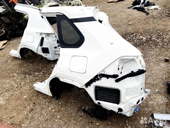 Четверть левая задняя Toyota RAV4 XA50