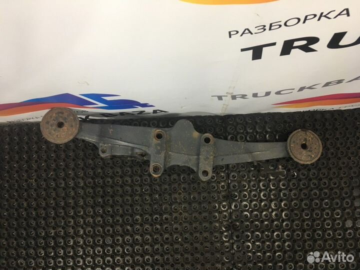 Кронштейн пневморессоры левый Mercedes-Benz Actros