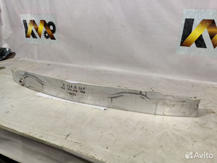 Мерседес A W176 2012- Усилитель бампера перед 7623