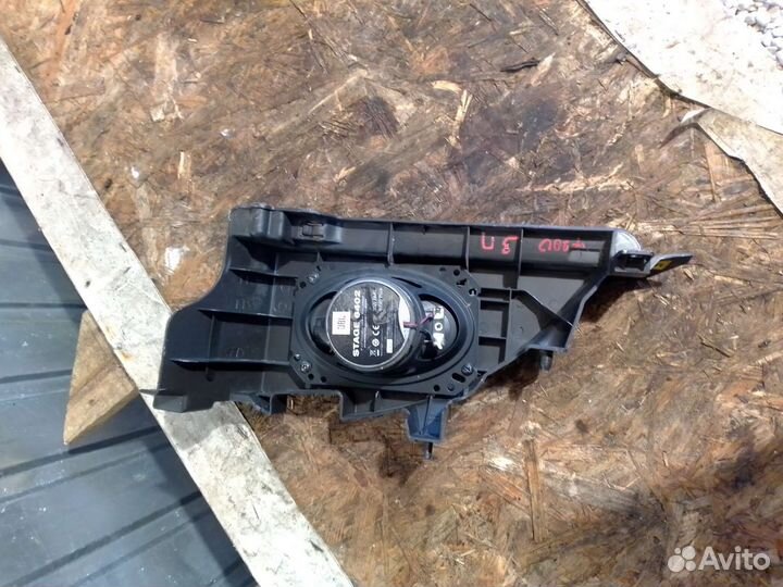 Кронштейн крепления полки Chevrolet Aveo T200 хэт