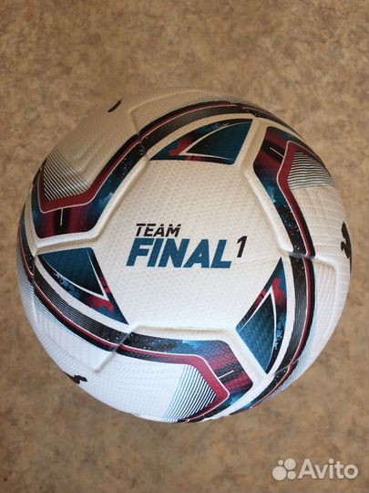 Футбольный мяч Puma Finall 1
