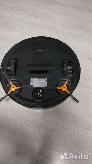 Робот пылесос royal