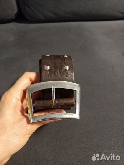 Мужской кожаный ремень коричневый