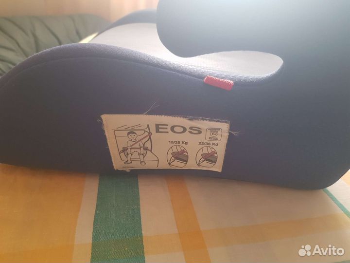 Детское автокресло (бустер)