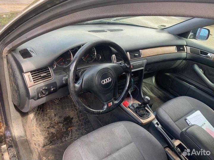 Замок двери передней правой Audi A6 4B/C5 1998