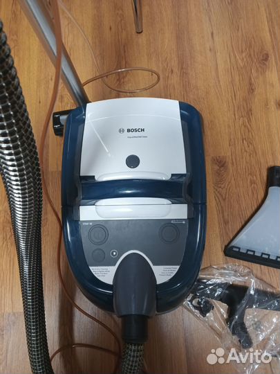 Пылесос бошь моющий 4серии аквариум