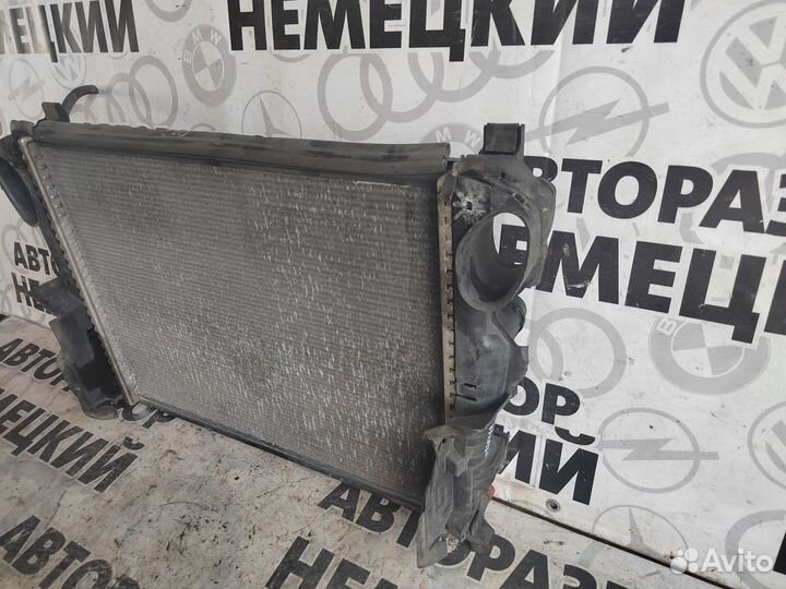 Радиатора охлаждения Mercedes W220