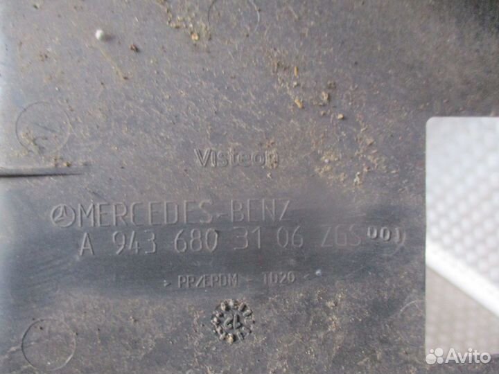 Накладка Mercedes-Benz A9436803106