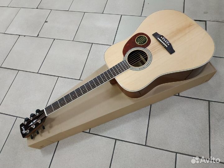 Акустическая гитара Cort массив
