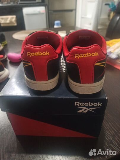 Продаю кроссовки