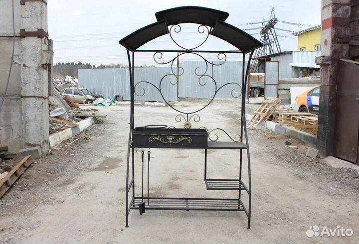 Мангал кованый с крышей
