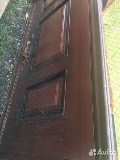 Продам входную дверь бу