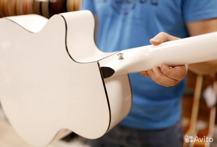 Гитара Elitaro