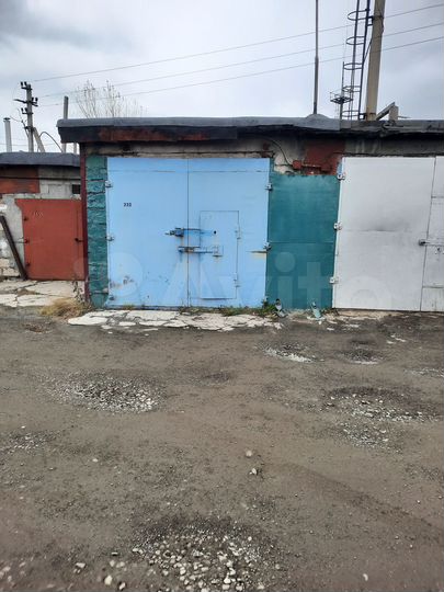 Гараж, > 30 м²