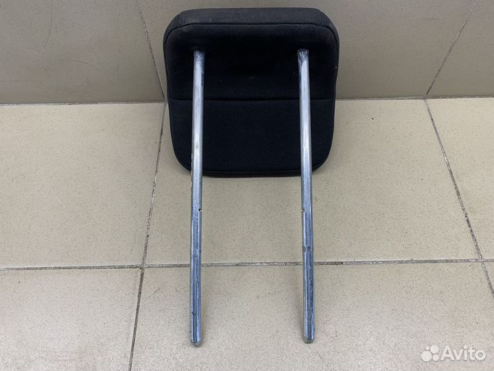 Подголовник Focus II 2008-2011