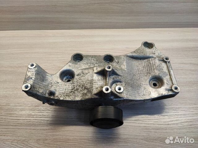 Кронштейн генератора LADA X-Ray