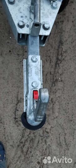 Прицеп на легковой автомобиль