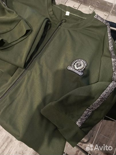 Костюм женский спортивный