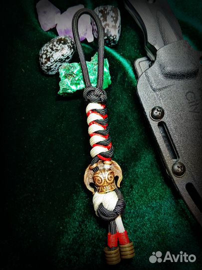 Темляк для ножа