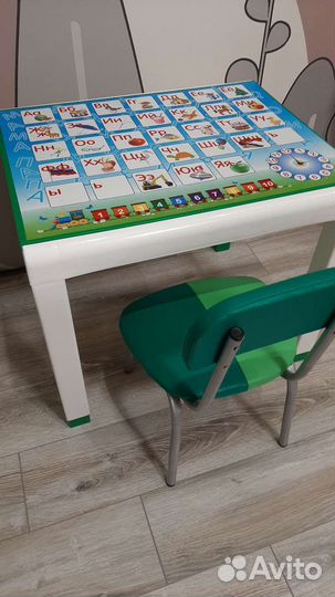 Детский стол и стул для школьника