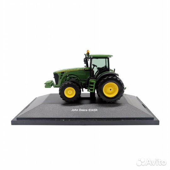 Модель Schuco 452568400 John Deere 8345R 1:87