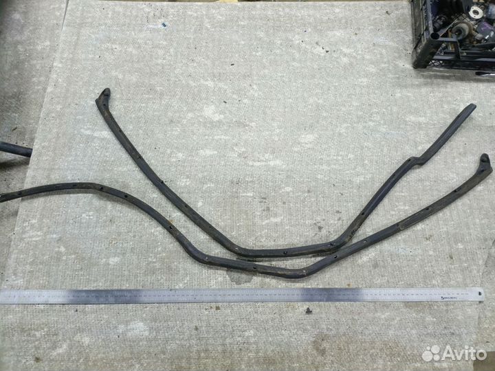 Уплотнители резиновые Saab 9000