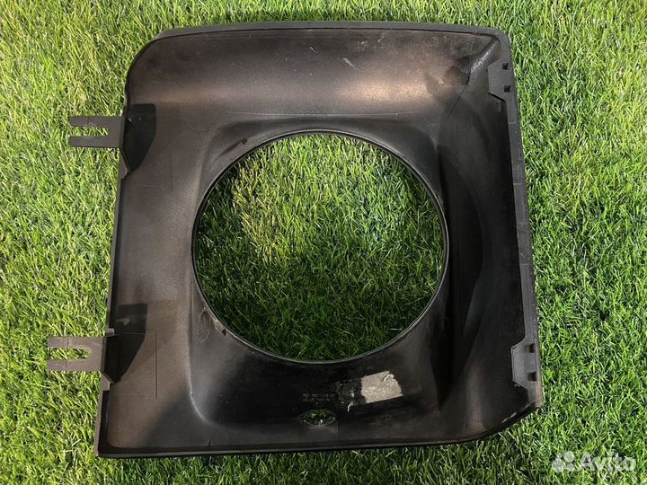 Рамка фары Mercedes Benz G-Class