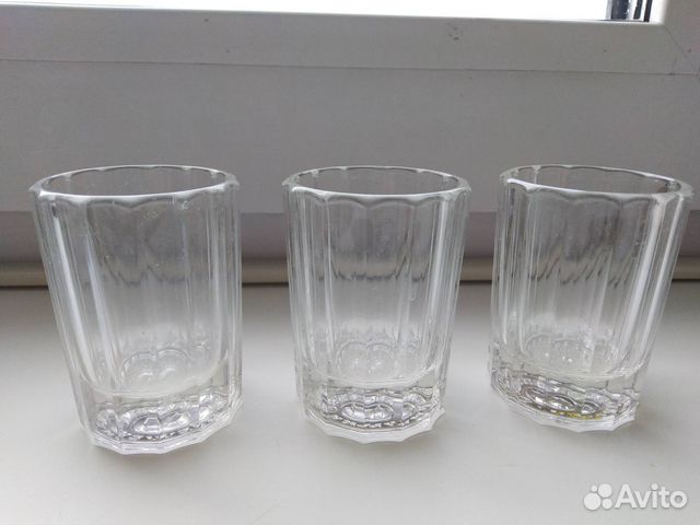 Три граненые стопки 