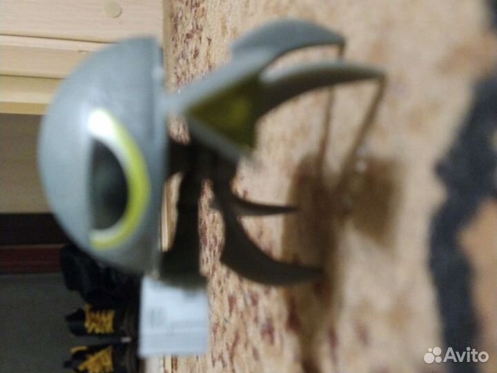 Роботы-игрушки