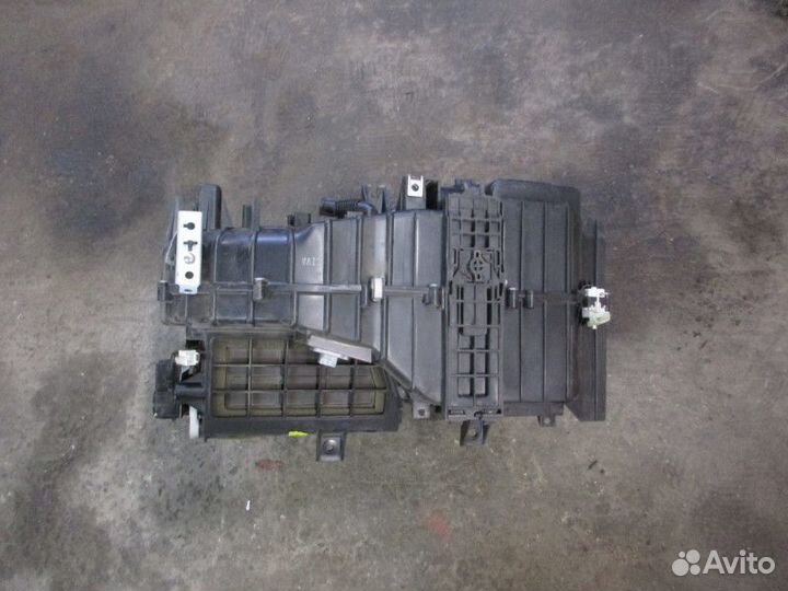 Печка в сборе Hyundai Santa Fe (SM) / Santa Fe Cla