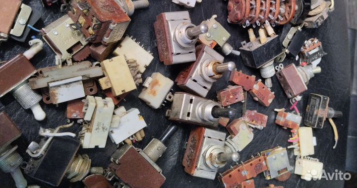 Переключатели СССР новые и б/у радиодетали
