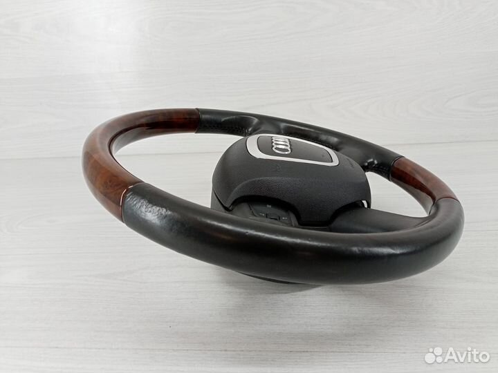 Руль в сборе Audi A6 C6 (кожа, дерево)