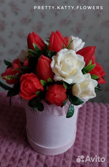 Букет тюльпаны и розы из мыла