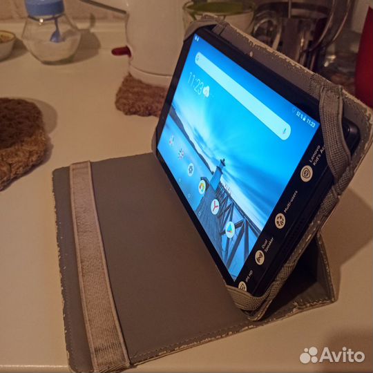Планшет Lenovo Tab 4 TB-8504F