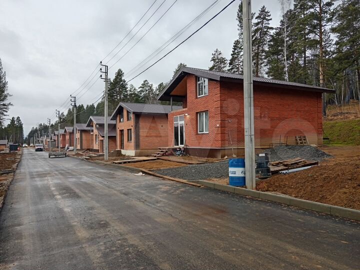 Коттедж 238 м² на участке 7 сот.