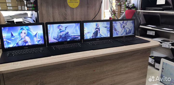 Легкий надежные Нетбуки Prestigio держат батарею