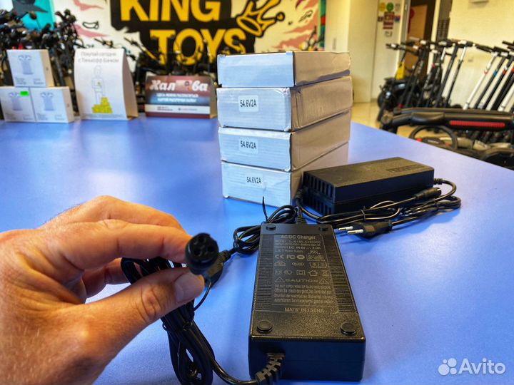 Зарядное устройство от Kugoo M4/M4 Pro/Max