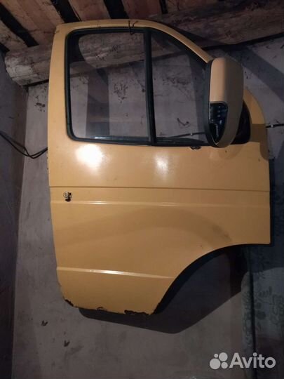 Дверь на газель