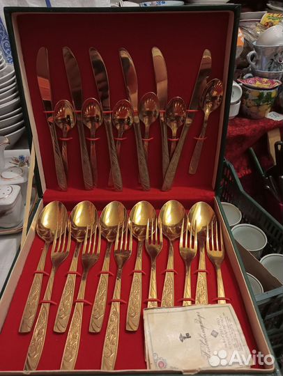 Сервизы, вазы, креманки