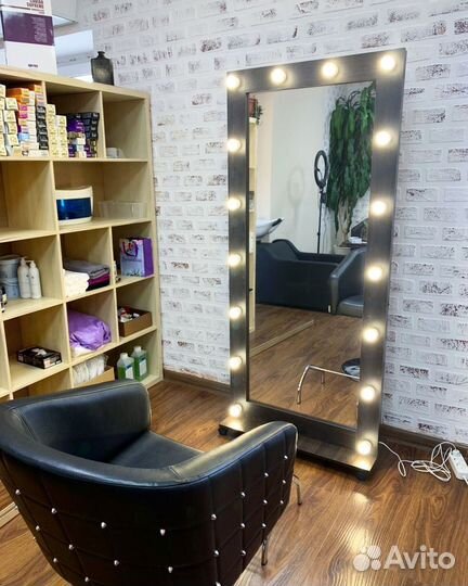Гримерное Зеркало с лампочками