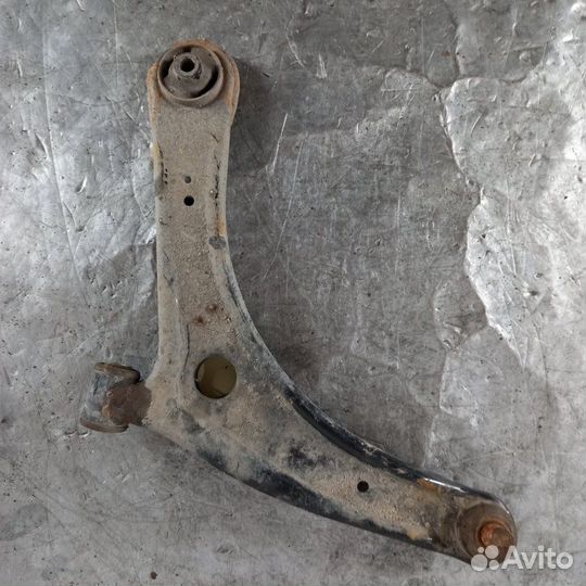 Рычаг подвески передний левый Mitsubishi Outlander