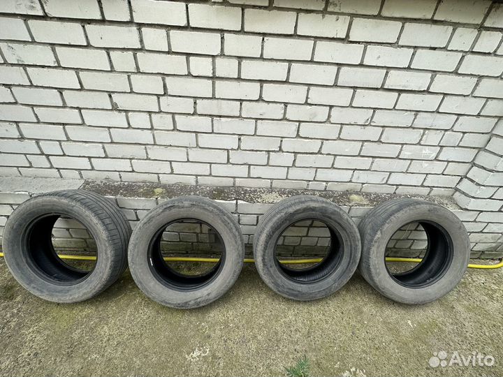 Bridgestone Dueler H/P 215/65 R16 98H