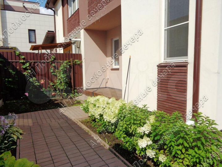 Коттедж 109 м² на участке 3,3 сот.