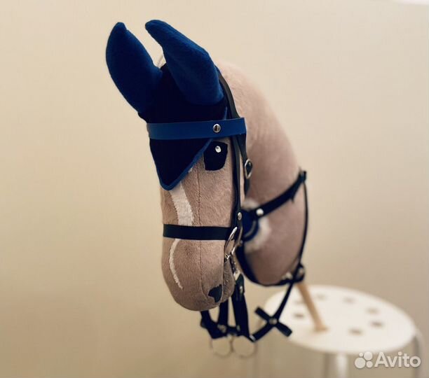 Хоббихорс с полным набором амуниции с мехом