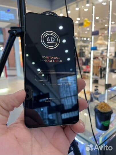 Защитное стекло на Honor 20/20Pro 6D